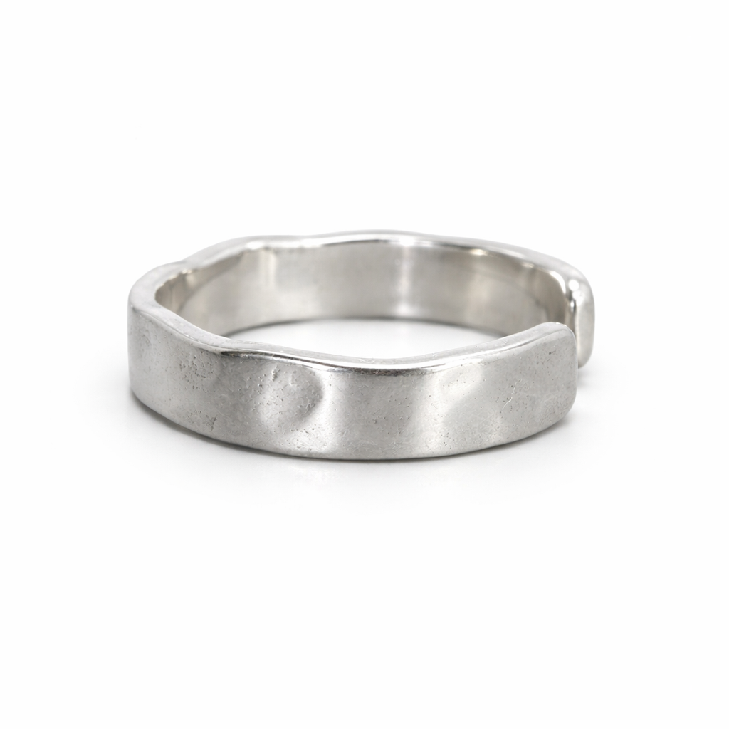 6MM HAMMERED SILVER RING
